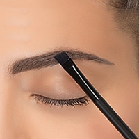 Août 20 - Comment mettre en valeur mes sourcils ?