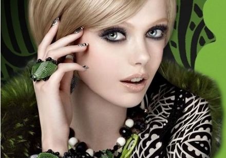 Fall-Winter 2011 Anna Sui Make-Up Collection