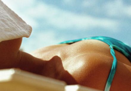 Mythes autour du soleil - Il n'est pas nécessaire d'appliquer une protection solaire par temps nuageux. Vrai ou faux?